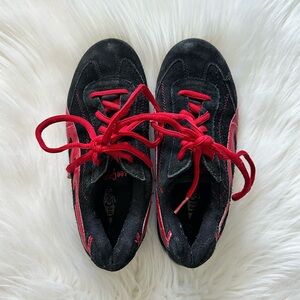 Lee Cooper Vibrant Red and Black Women’s Sneakers